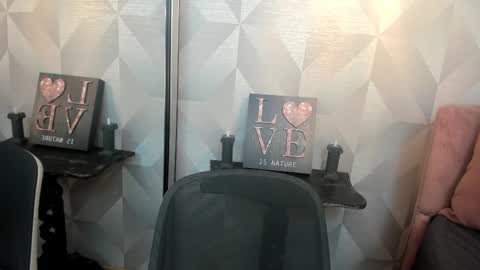 Misscarlet 26 online show from March 2026 02:44:02 PM