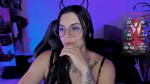 Snapshot of misscharlottte_18 chatting on October 2025 04:10:01 AM Missy Charlottte. Hey remember to give me a thumbs up ty online show from October 2025 04:10:01 AM