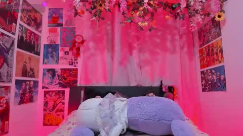 Snapshot of misscurvytop chatting on February 2026 11:21:02 PM Vane online show from February 2026 11:21:02 PM