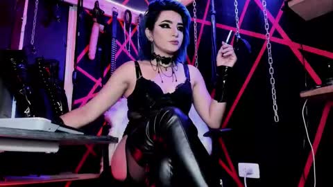 Snapshot of missdarklady chatting on February 2026 11:28:01 PM Missdarklady online show from February 2026 11:28:01 PM