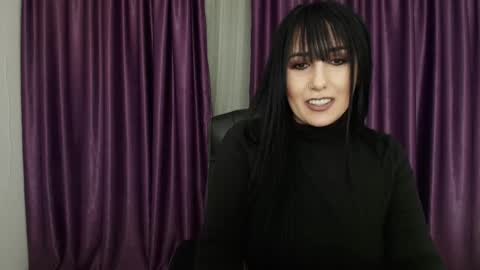 Miss online show from December 2024 12:20:01 AM