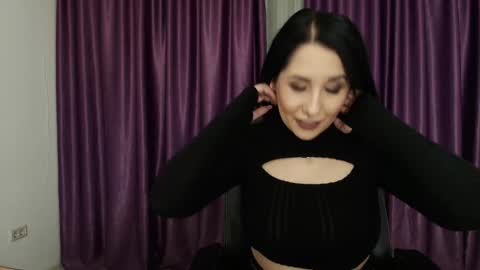 Miss online show from January 2025 09:28:02 PM