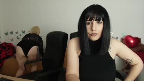 Miss online show from February 2025 09:32:01 PM