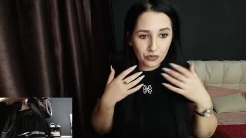 Miss online show from September 2025 09:47:02 PM