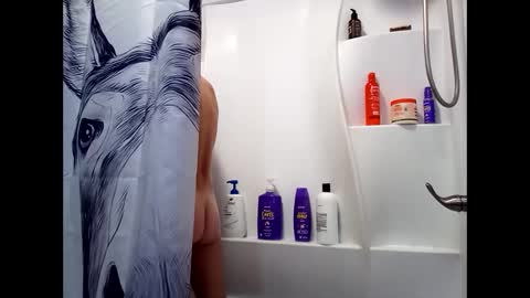 MissEeva online show from January 2025 07:45:01 PM