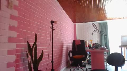 melodie  online show from December 2025 06:13:02 PM