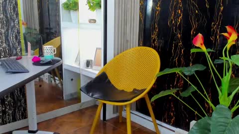 Escarlet online show from January 2025 02:04:01 AM