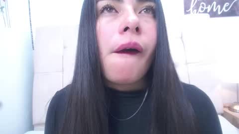 Snapshot of missexy303av chatting on December 2024 04:28:02 PM missexy303av online show from December 2024 04:28:02 PM