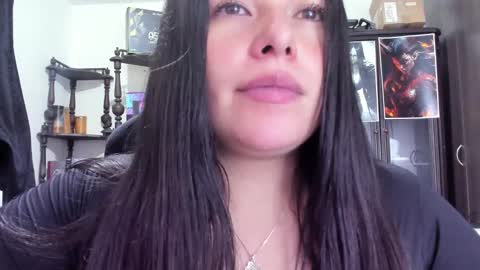 Snapshot of missexy303av chatting on March 2025 09:53:01 AM missexy303av online show from March 2025 09:53:01 AM