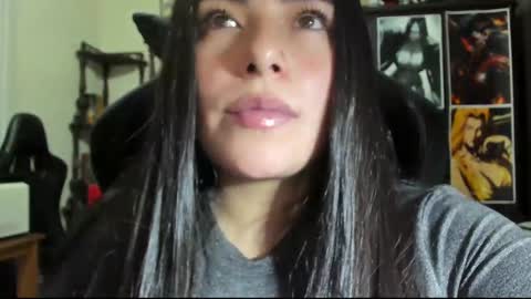 Snapshot of missexy303av chatting on March 2025 08:00:01 AM missexy303av online show from March 2025 08:00:01 AM