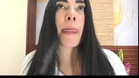 Snapshot of missexy303av chatting on September 2025 02:43:02 PM missexy303av online show from September 2025 02:43:02 PM