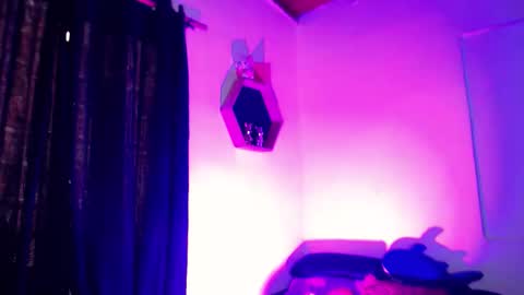 Snapshot of missfer_bigdick chatting on March 2026 06:34:02 PM Fer online show from March 2026 06:34:02 PM