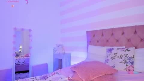 Snapshot of misshiller_gh chatting on December 2024 07:17:02 AM Melany Hiller online show from December 2024 07:17:02 AM