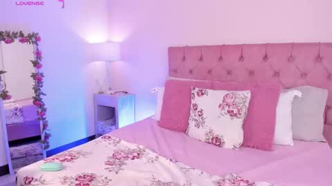 Snapshot of misshiller_gh chatting on November 2025 02:44:01 AM Melany Hiller online show from November 2025 02:44:01 AM