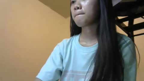 Jona online show from December 2024 05:05:02 PM