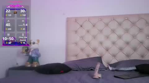 misskatiia online show from January 2025 12:26:02 PM