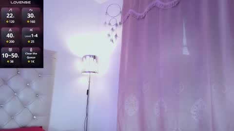 misskatiia online show from February 2025 11:47:02 AM