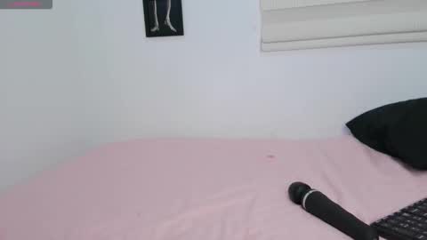 misskatiia online show from November 2025 10:15:02 AM