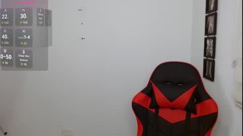 misskatiia online show from November 2025 10:37:02 AM