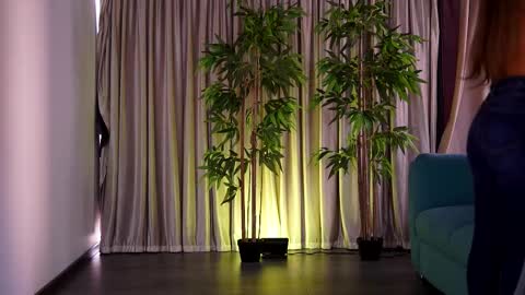 misskiarra online show from February 2025 11:49:01 AM