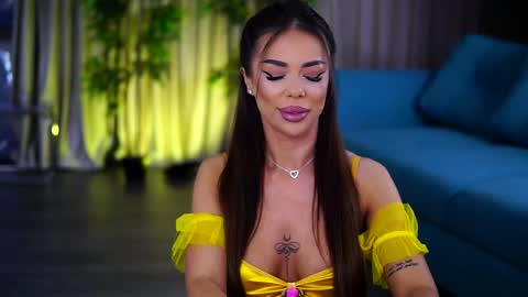 misskiarra online show from March 2025 04:58:02 AM