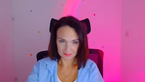 Christina online show from October 2025 11:19:01 AM