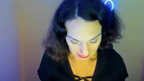 Christina online show from October 2025 11:11:01 AM