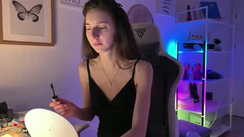 Snapshot of misslalii chatting on March 2026 04:42:01 PM misslalii online show from March 2026 04:42:01 PM