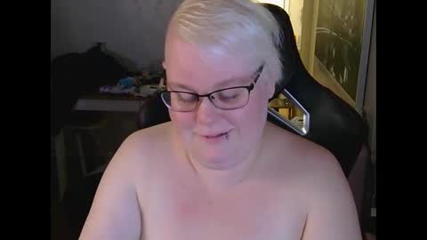 misslj90 online show from June 2026 12:12:02 AM