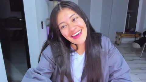 missloren333 online show from November 2025 07:40:02 AM