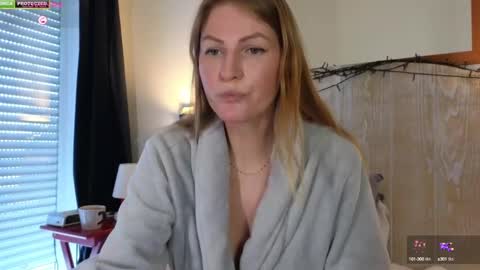 Misslucci online show from December 2024 09:44:01 AM