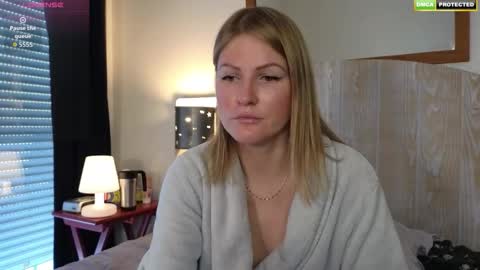 Misslucci online show from October 2025 07:29:01 AM