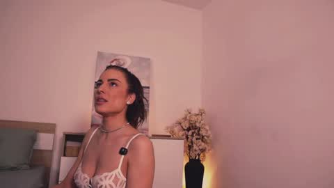 Snapshot of misslullu chatting on November 2025 02:49:02 PM Lullu online show from November 2025 02:49:02 PM