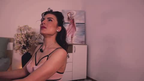 Snapshot of misslullu chatting on November 2025 02:18:01 PM Lullu online show from November 2025 02:18:01 PM