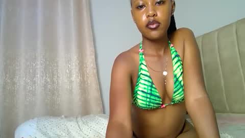 Snapshot of misslunah1 chatting on March 2026 11:44:02 PM lunah online show from March 2026 11:44:02 PM