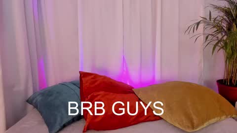 i am lyn online show from February 2025 07:09:01 AM