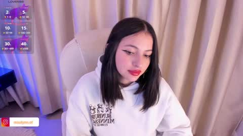 i am lyn online show from November 2025 02:17:02 AM