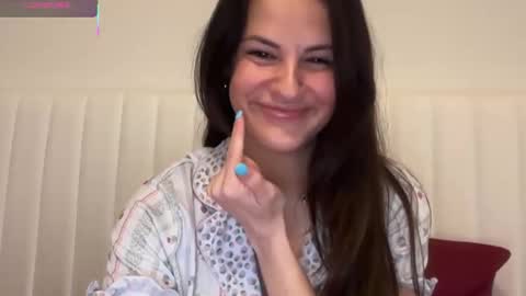 Snapshot of missmadsxx chatting on June 2026 01:02:01 PM MADS online show from June 2026 01:02:01 PM
