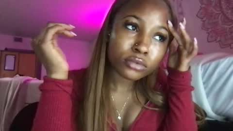 missmarimac online show from January 2026 08:34:01 PM