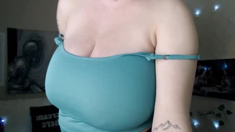 Li  online show from February 2025 04:04:01 PM