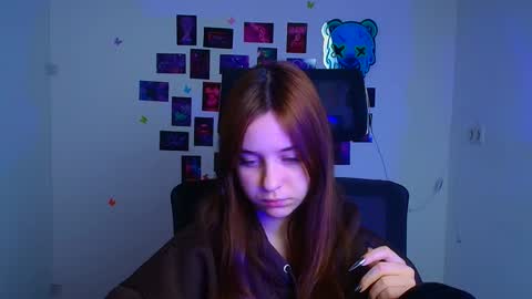 Mia online show from January 2026 12:51:02 PM