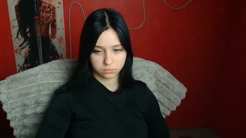 Mia online show from March 2026 12:54:01 PM