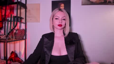   online show from February 2025 03:10:02 PM