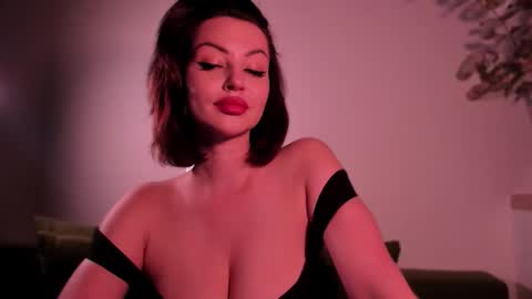   online show from September 2025 04:00:01 PM