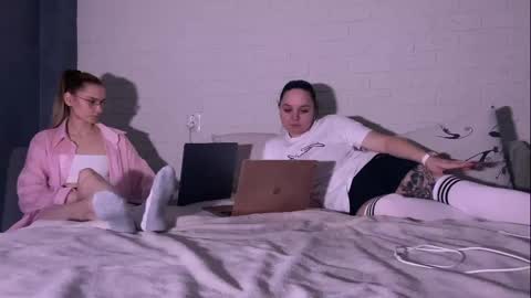 missmiroslava online show from April 2026 05:29:01 PM