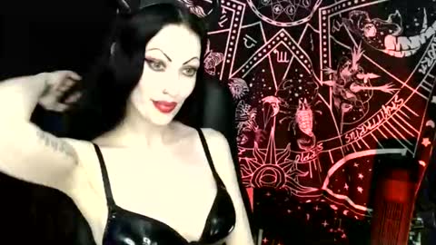 Snapshot of missmoondoll chatting on February 2026 05:38:02 AM MissMoonDoll online show from February 2026 05:38:02 AM