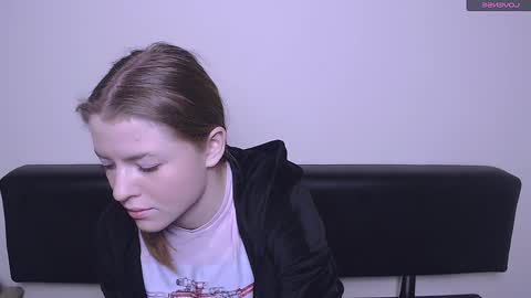 Olivia online show from December 2024 08:20:01 AM