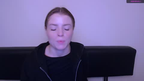 Olivia online show from December 2024 08:45:02 AM