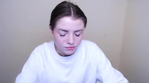 Olivia online show from January 2025 07:32:02 AM