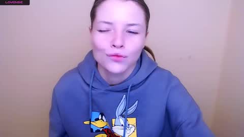 Olivia online show from January 2025 07:57:01 AM